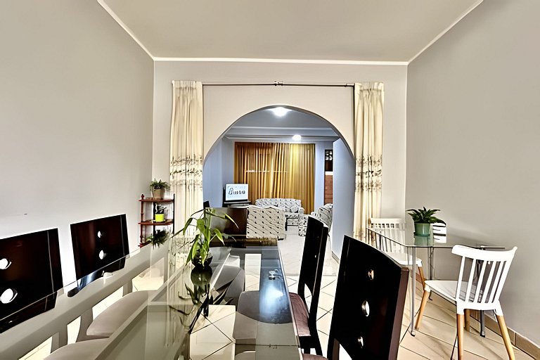 Vive a 5Min del centro 3HAB con A/C Cochera Privad