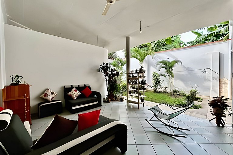 Vive a 5Min del centro 3HAB con A/C Cochera Privad