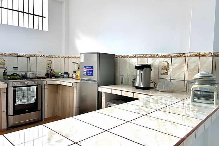 Vive a 5Min del centro 3HAB con A/C Cochera Privad