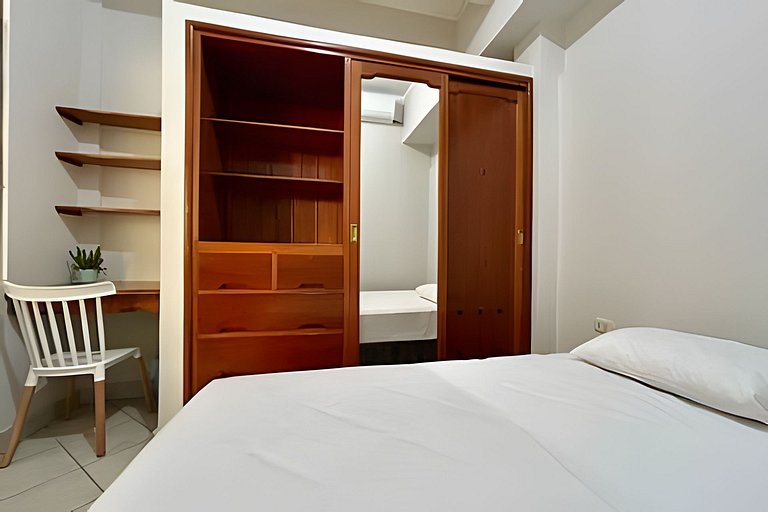 Vive a 5Min del centro 3HAB con A/C Cochera Privad