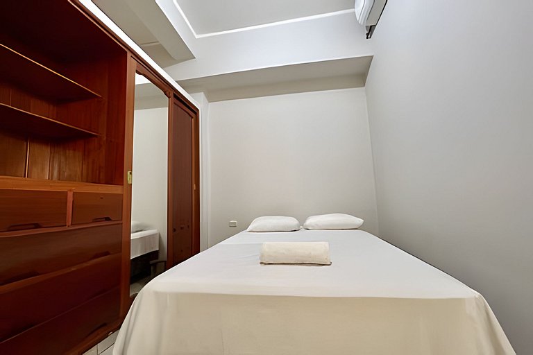 Vive a 5Min del centro 3HAB con A/C Cochera Privad