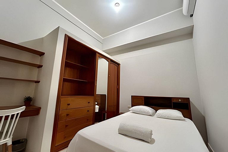 Vive a 5Min del centro 3HAB con A/C Cochera Privad