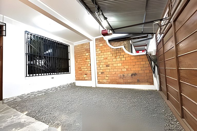 Vive a 5min del centro 3HAB con A/C Cochera Jardín