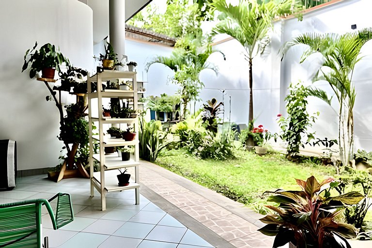 Vive a 5Min del centro 3HAB con A/C Cochera Privad