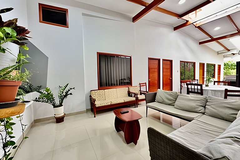 Casa a 5min centro 3HAB con A/C & Precioso Jardín