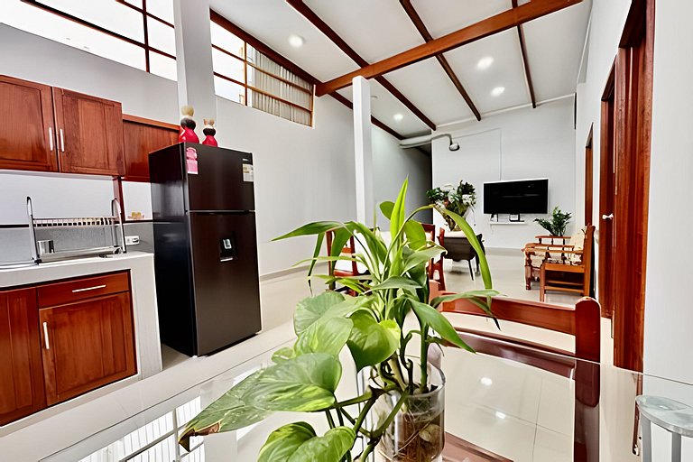 Casa a 5min centro 3HAB con A/C & Precioso Jardín