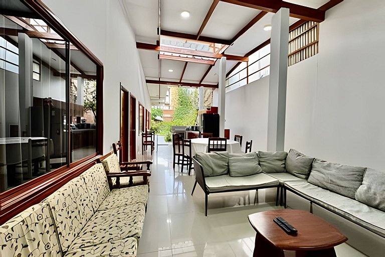 Casa a 5min centro 3HAB con A/C & Precioso Jardín