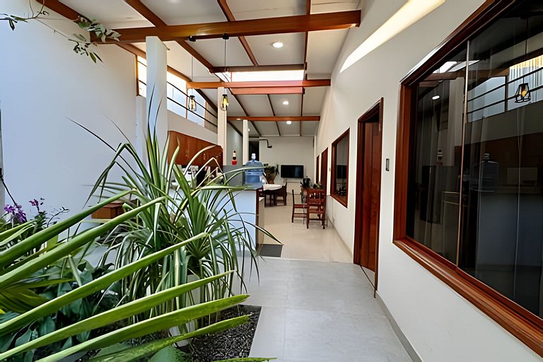 Casa a 5min centro 3HAB con A/C & Precioso Jardín