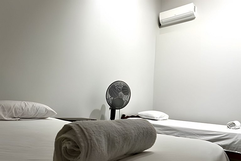 Casa a 5min centro 3HAB con A/C & Precioso Jardín