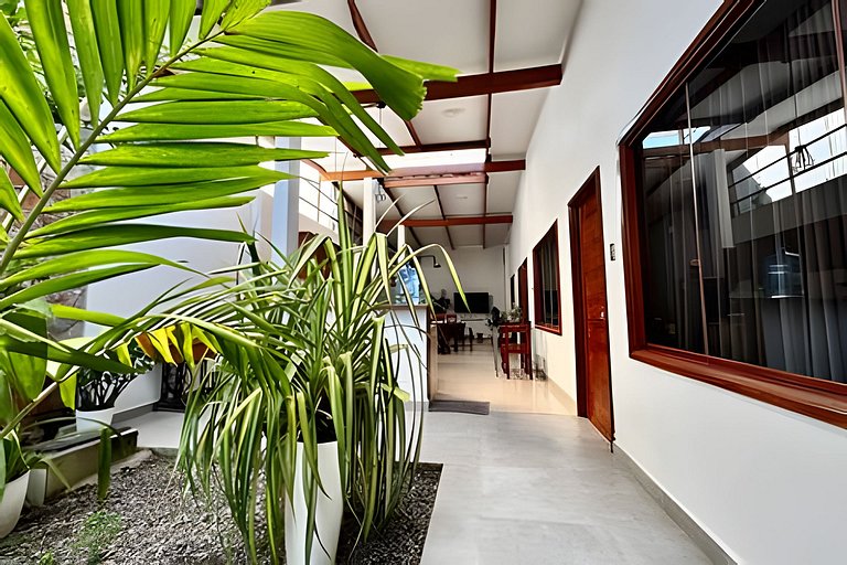 Casa a 5min centro 3HAB con A/C & Precioso Jardín
