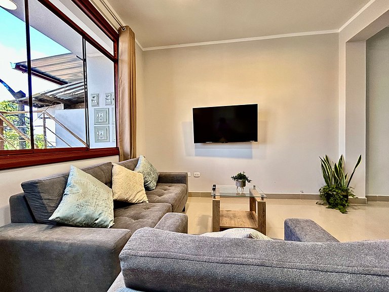 Depa a 5min centro 2HAB con A/C Terraza y Parrilla