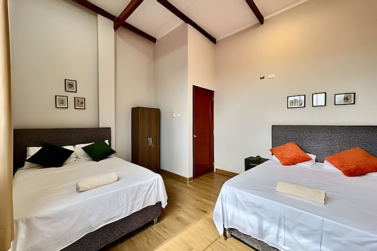 Vive a 5min centro 2HAB con A/C Terraza & Parrilla