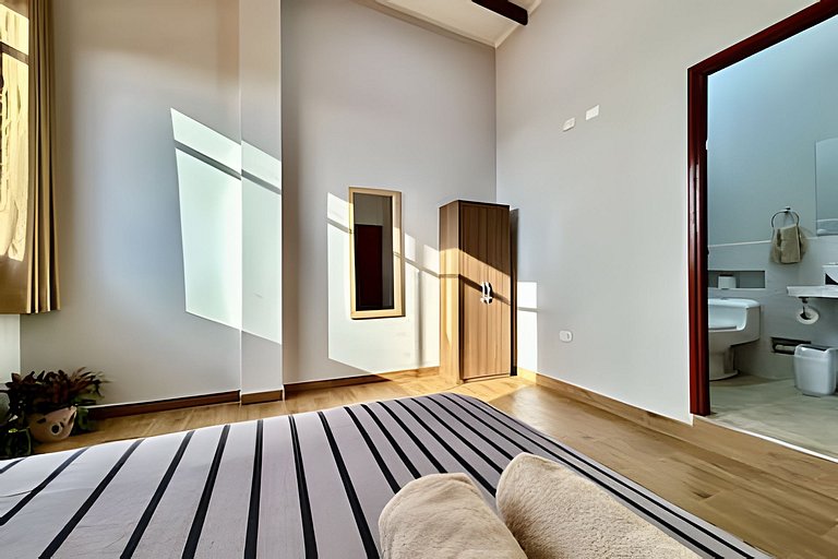 Vive a 5min centro 2HAB con A/C Y Terraza Privada