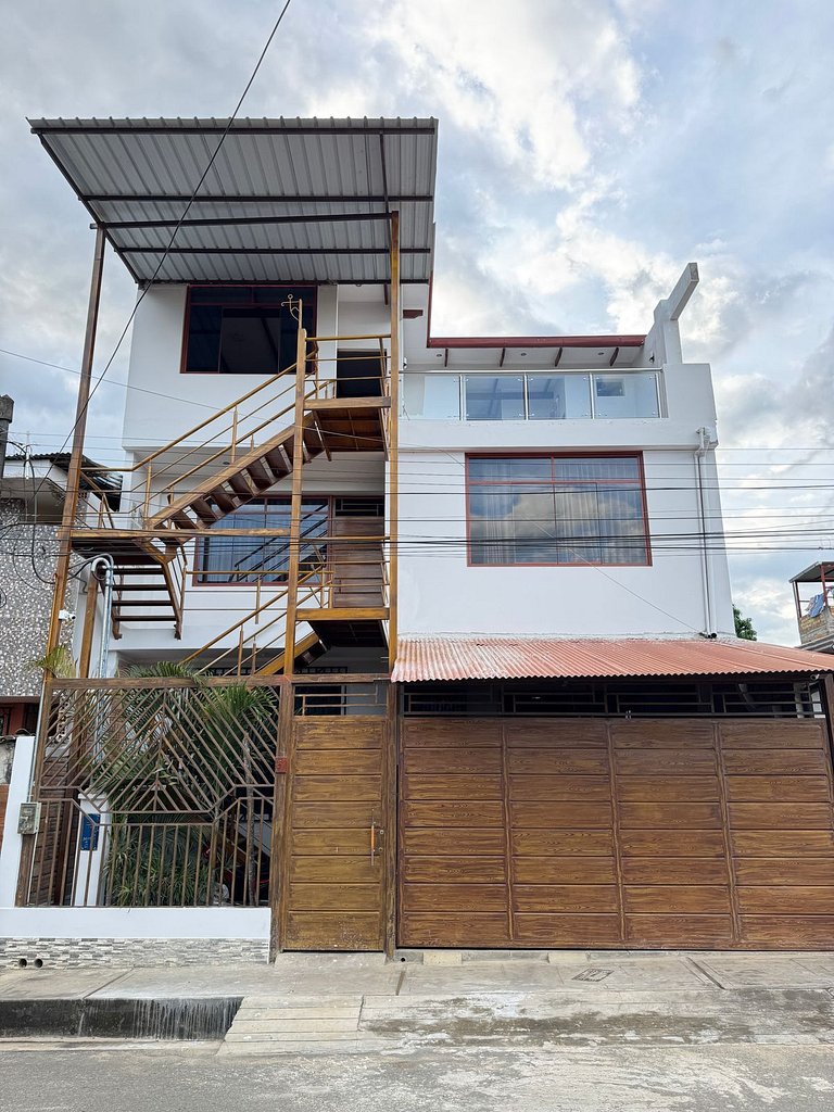 Depa a 5min centro 2HAB con A/C Terraza y Parrilla