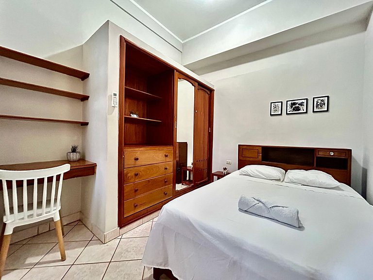 Vive a 5Min del centro 3HAB con A/C Cochera Privad