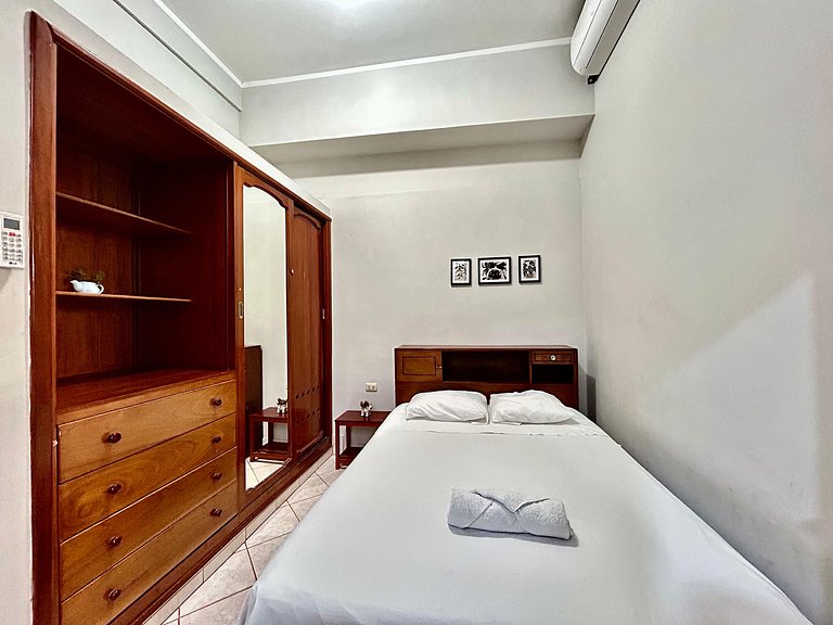 Vive a 5Min del centro 3HAB con A/C Cochera Privad