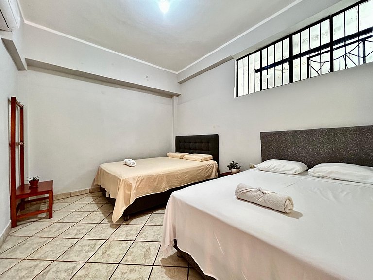 Vive a 5Min del centro 3HAB con A/C Cochera Privad