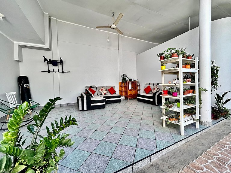 Vive a 5Min del centro 3HAB con A/C Cochera Privad