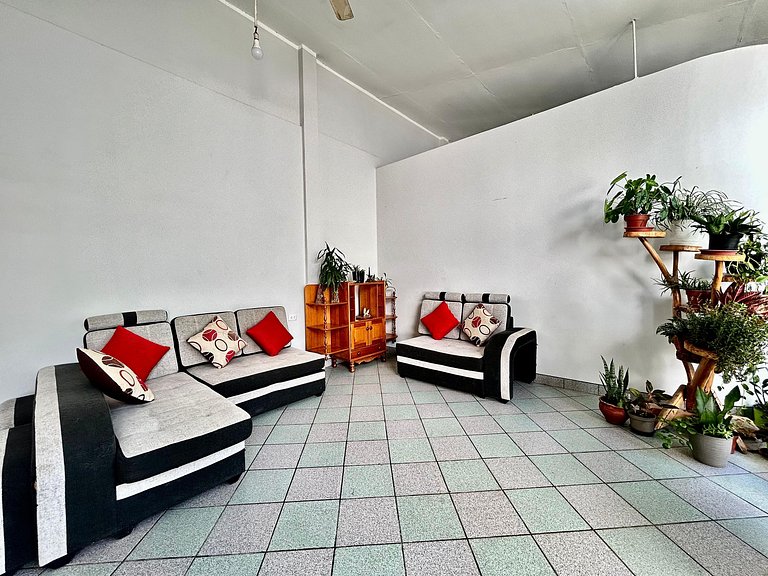 Vive a 5Min del centro 3HAB con A/C Cochera Privad