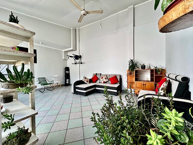 Vive a 5Min del centro 3HAB con A/C Cochera Privad