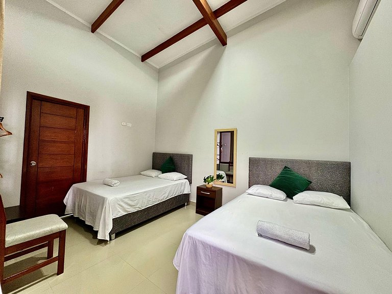Piscina Privada Casa a 5Min centro 3HAB con A/C