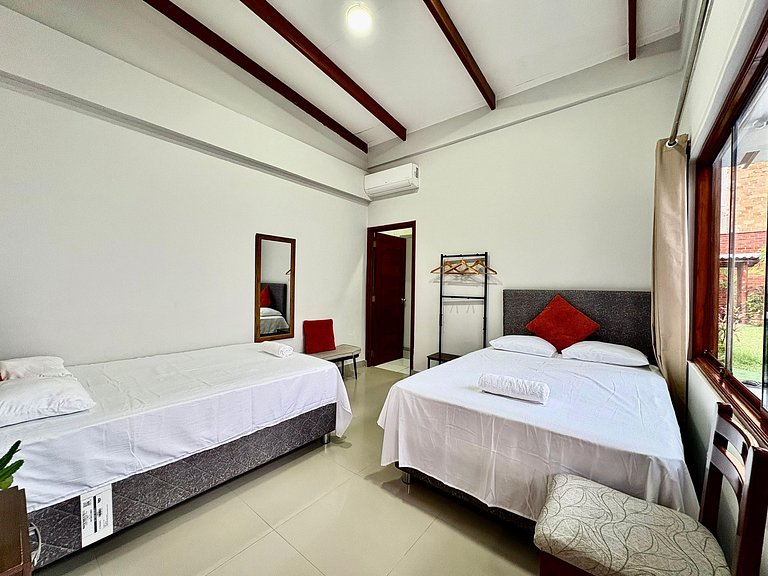 Piscina Privada Casa a 5Min centro 3HAB con A/C